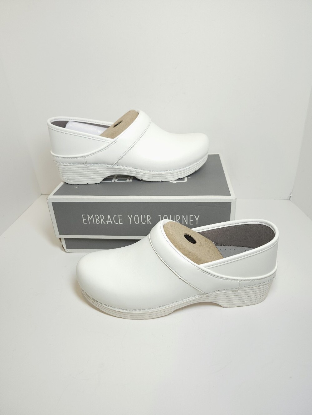 Dansko LT Pro Box White Clog Size 42 Womens Size 11.5 NEW Leather